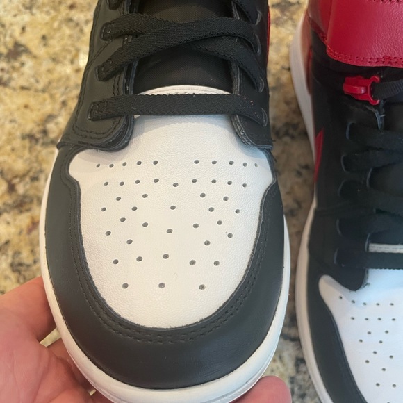 NWB Mens Air Jordan 1’s HI FLYEASE Red ann Black. Size 10 - Picture 3 of 13